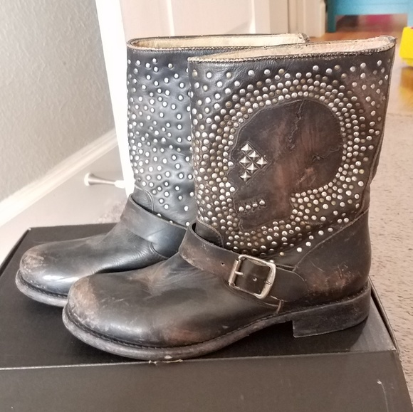 frye skull boots